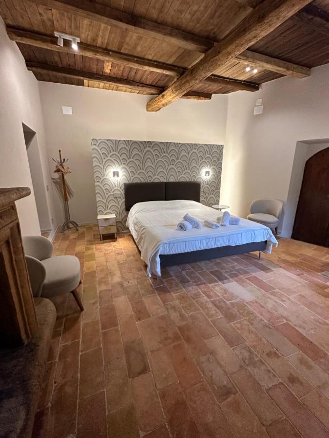 Relais Borgo Lizori Country House Кампело сул Клитуно Екстериор снимка