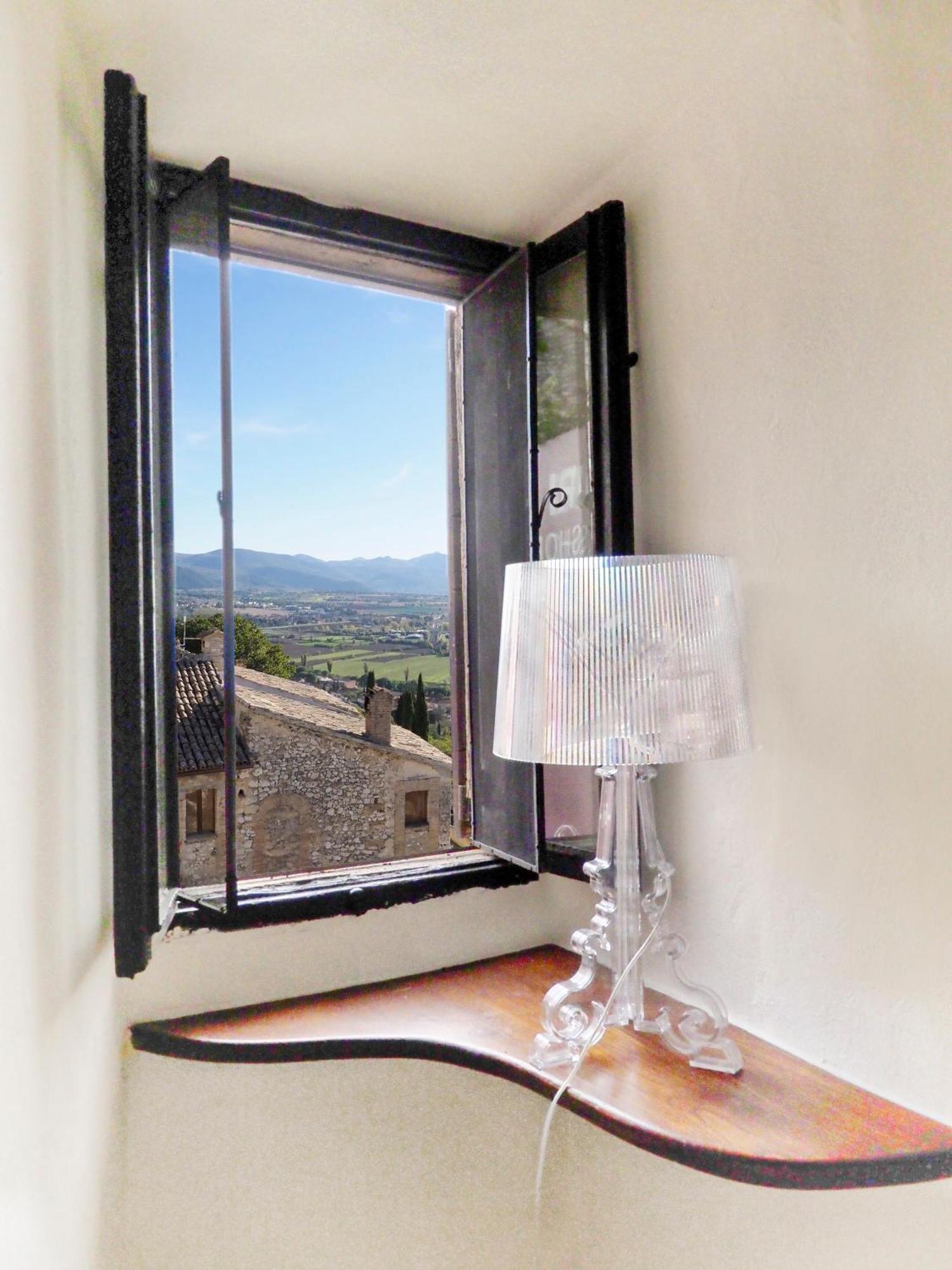 Relais Borgo Lizori Country House Кампело сул Клитуно Екстериор снимка