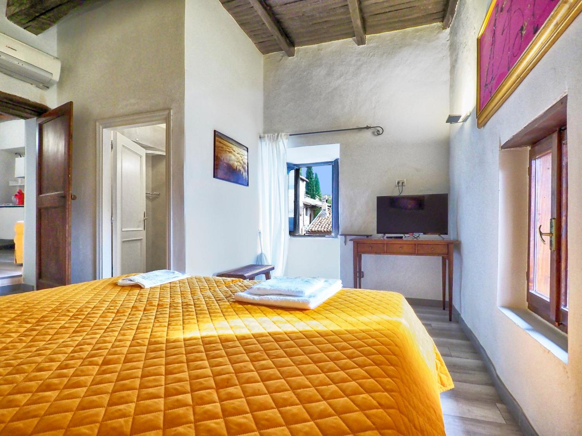 Relais Borgo Lizori Country House Кампело сул Клитуно Екстериор снимка