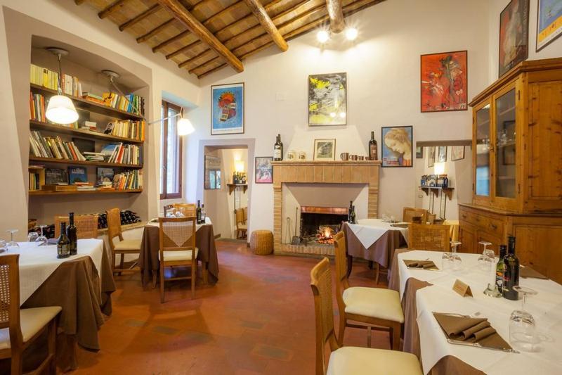 Relais Borgo Lizori Country House Кампело сул Клитуно Екстериор снимка