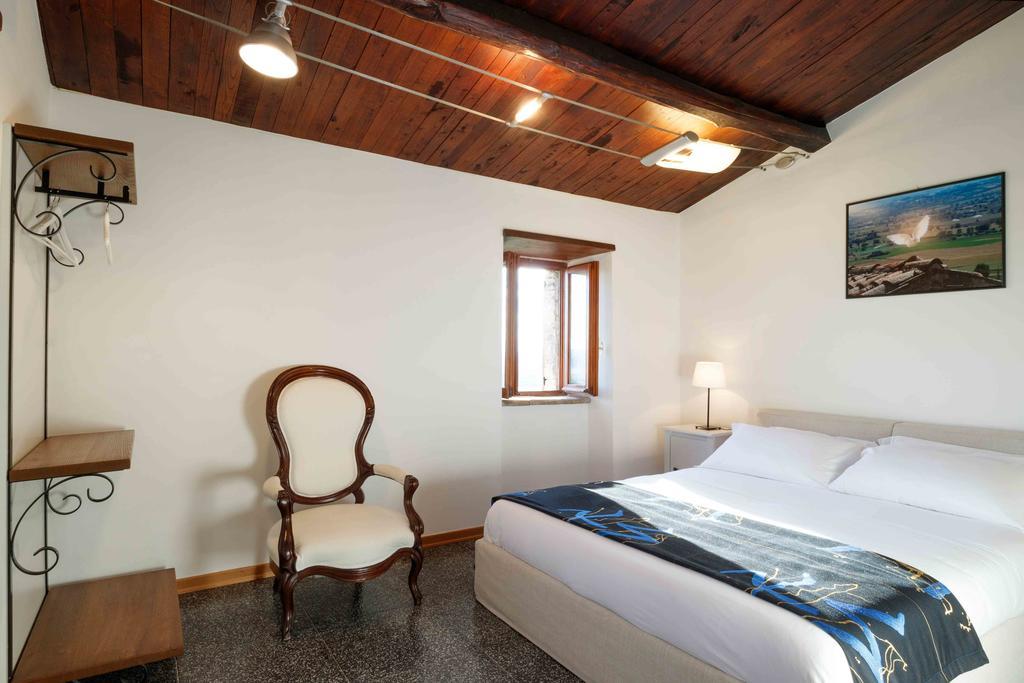 Relais Borgo Lizori Country House Кампело сул Клитуно Екстериор снимка