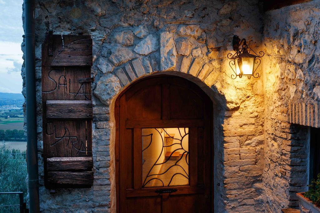 Relais Borgo Lizori Country House Кампело сул Клитуно Екстериор снимка