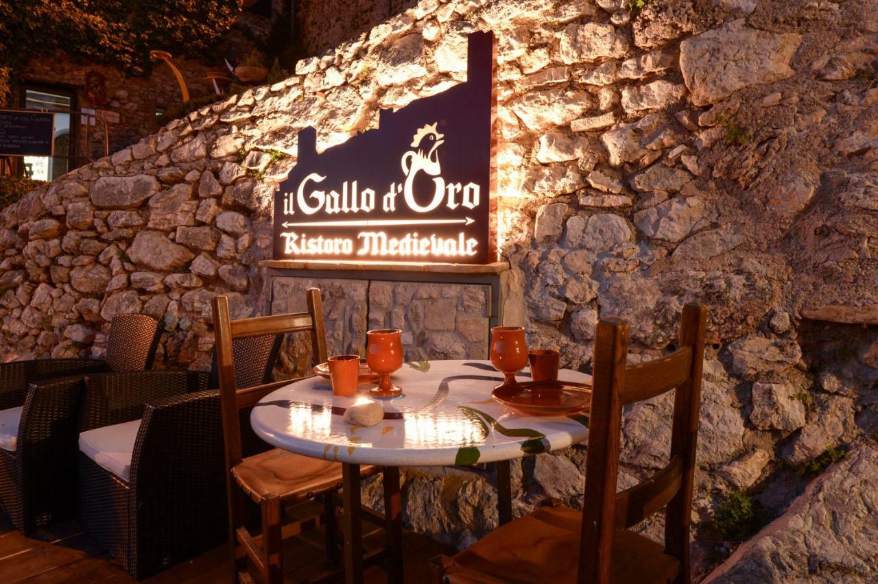 Relais Borgo Lizori Country House Кампело сул Клитуно Екстериор снимка
